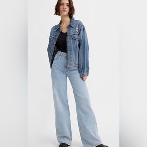 BNWT Levi’s Ribcage Wide Leg